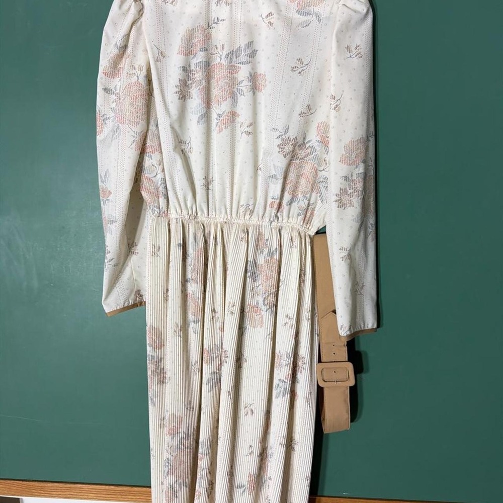 Herman Marcus Dallas Vintage 70s Cream Floral Belted Dress Size 16